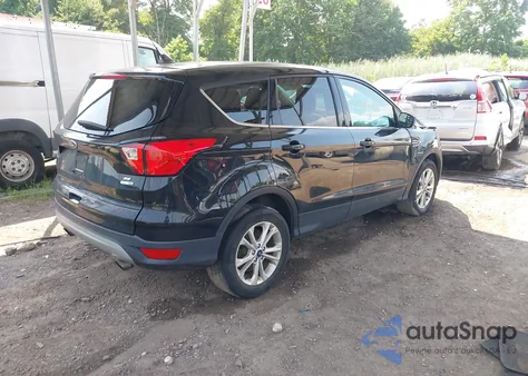 2019 Ford Escape Se from USA, damaged, VIN 1FMCU9GD3KUB43174